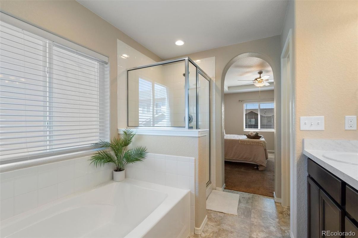 Bathroom, Bedroom, Glass Shower, Interior, Recessed Lighting
