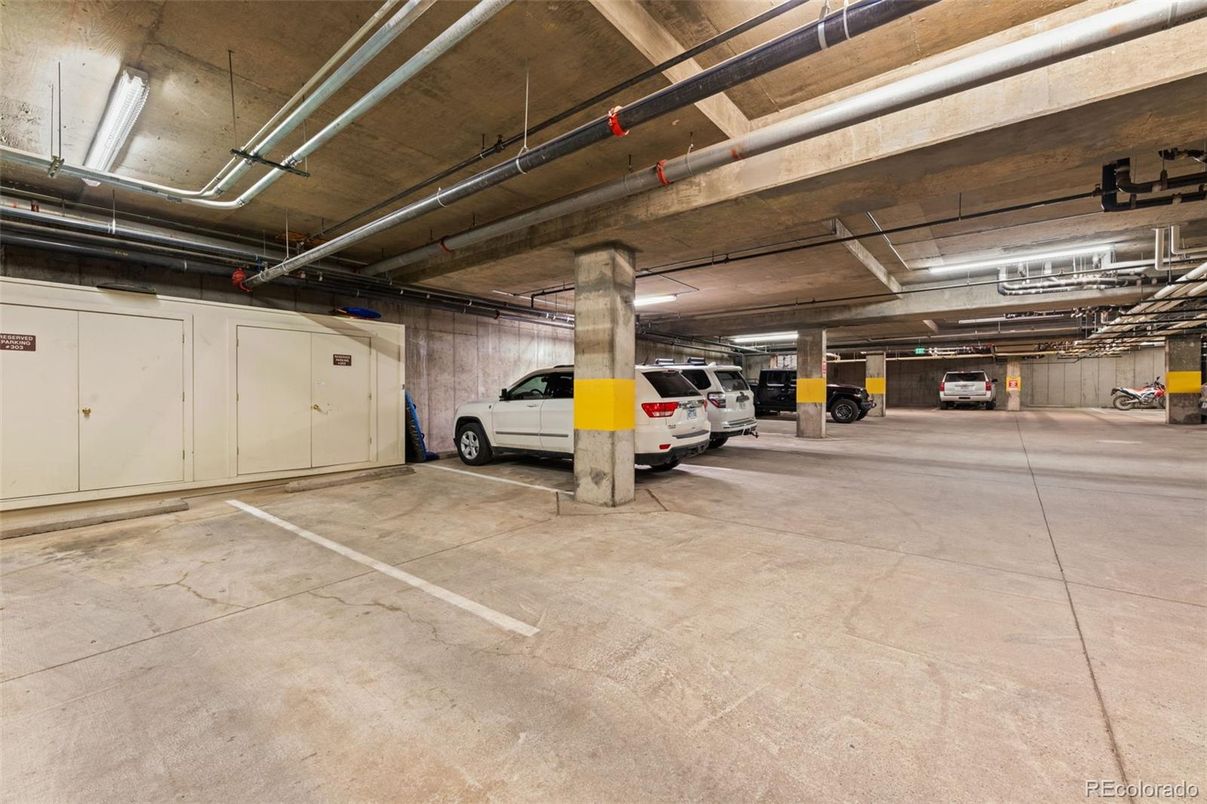 Garage, Interior
