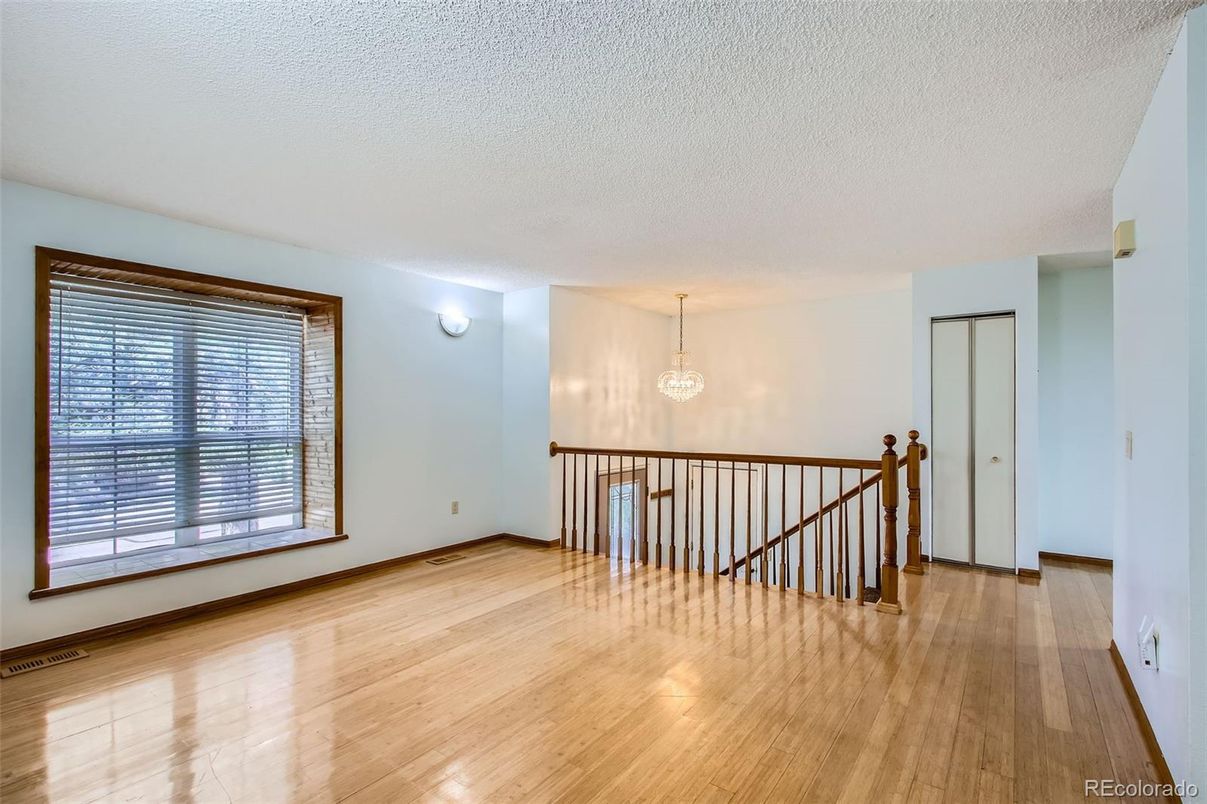 Chandelier, Empty room, Interior, Wood Texture Flooring