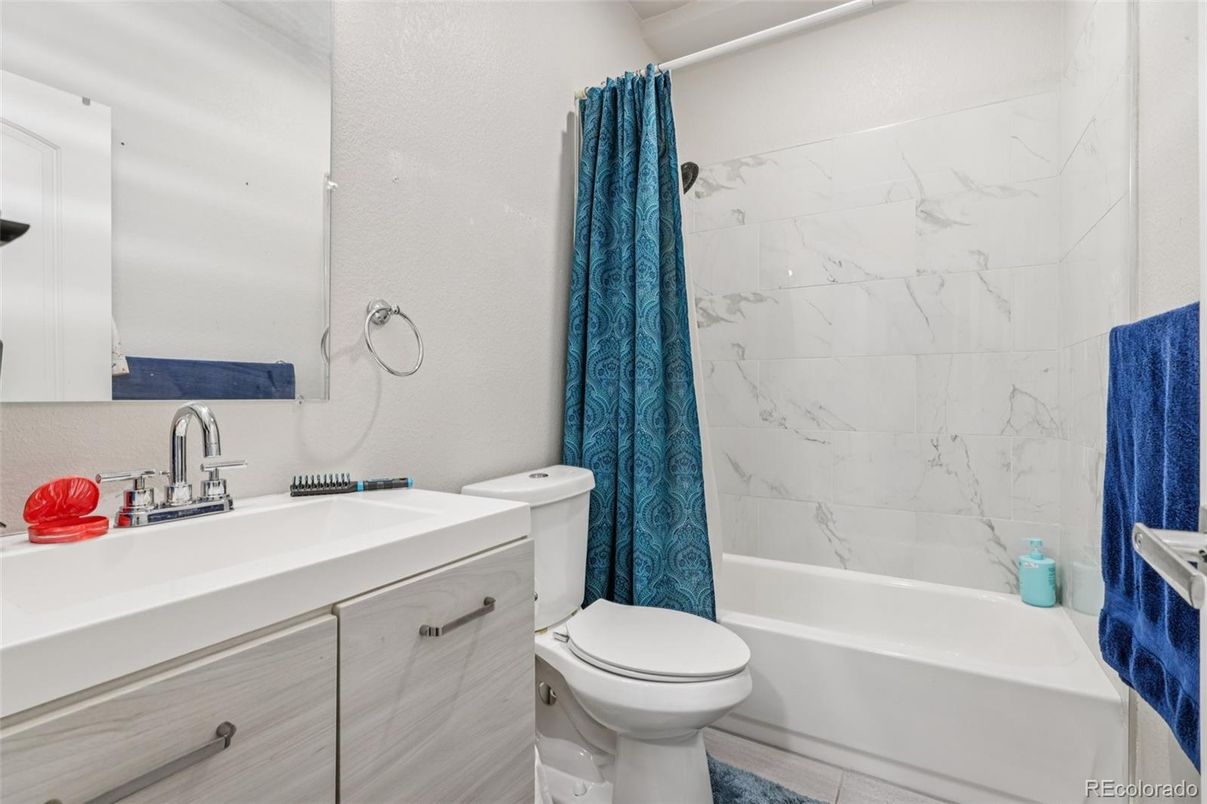 Bathroom, Interior, Marble Walls