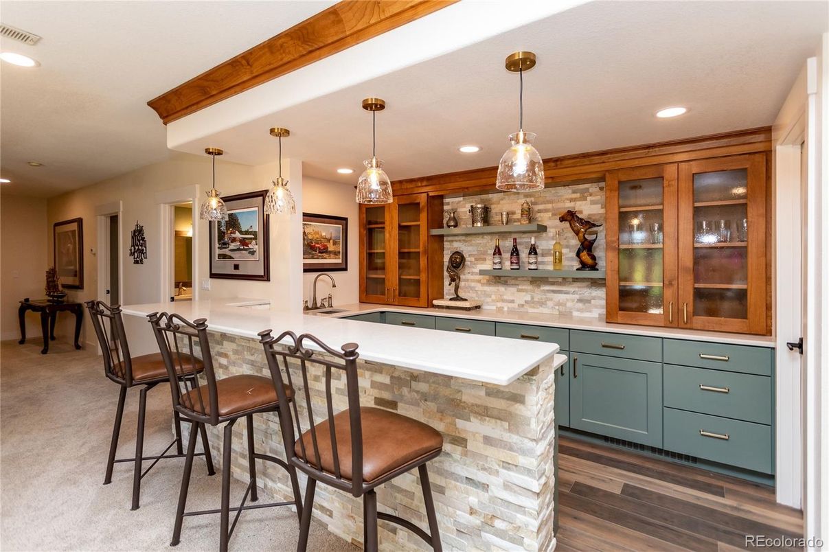 Interior, Pendant Lights, Recessed Lighting, Wood Texture Flooring