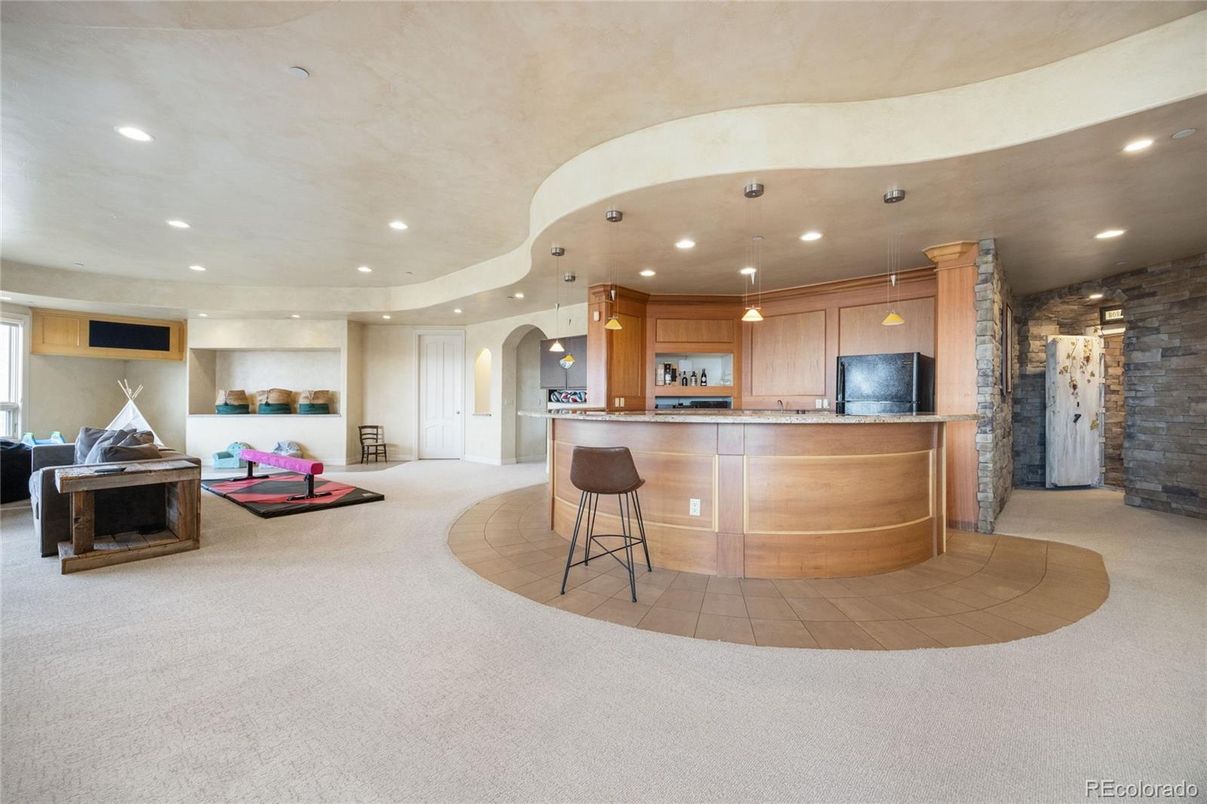 Interior, Kitchen, Pendant Lights, Recessed Lighting, Stone Walls
