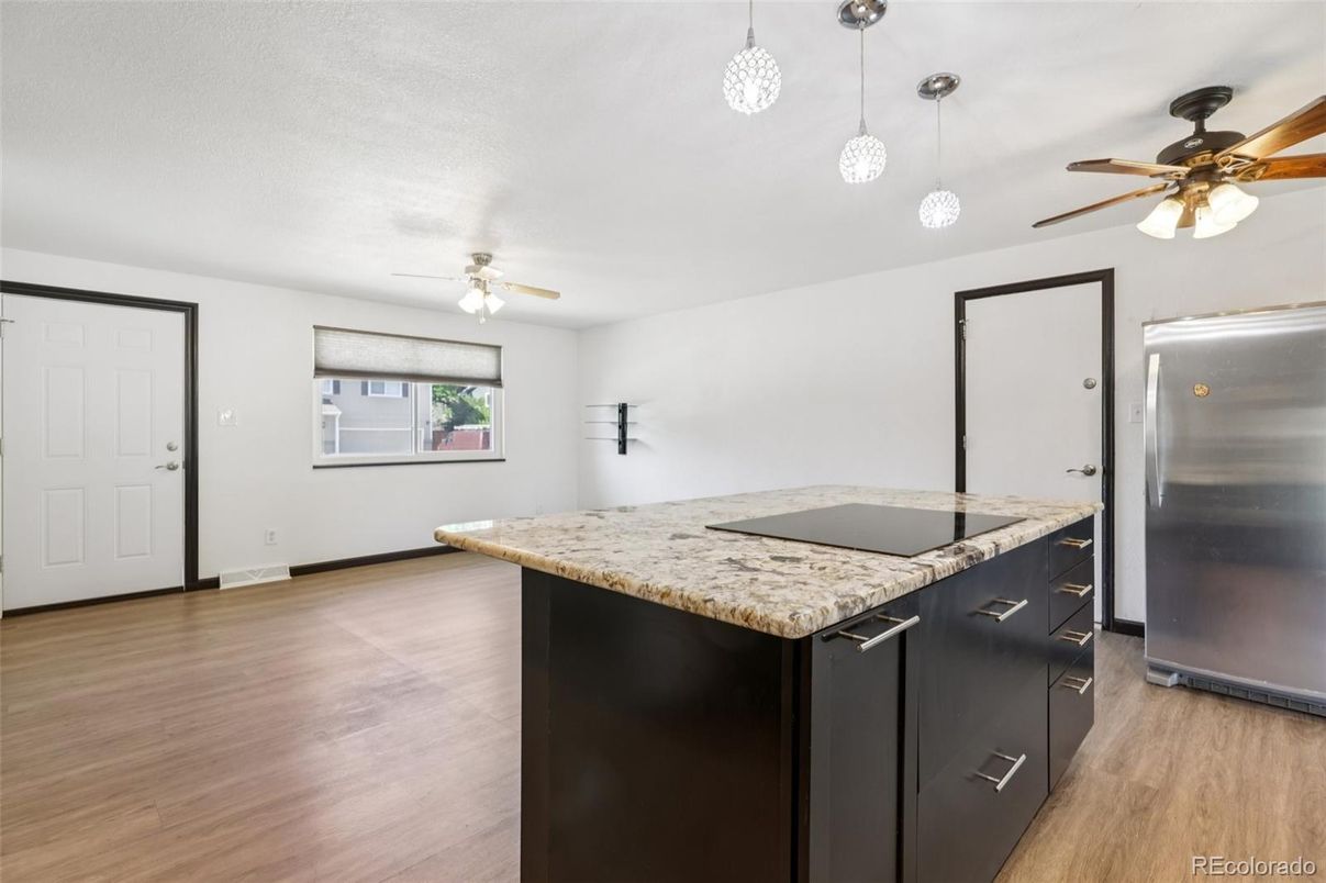 Interior, Kitchen, Pendant Lights, Wood Texture Flooring