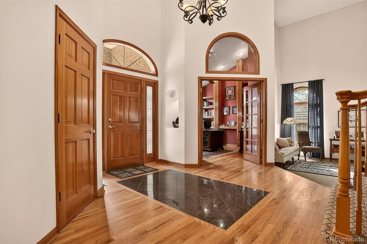 Chandelier, Interior, Wood Texture Flooring
