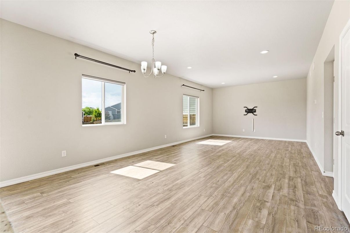 Empty room, Interior, Recessed Lighting, Wood Texture Flooring