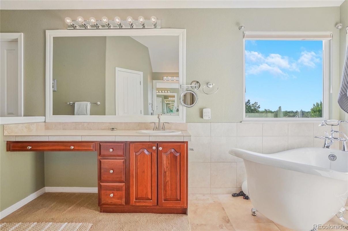 Bathroom, Dual Sink Vanities, Free Standing Baths, Interior