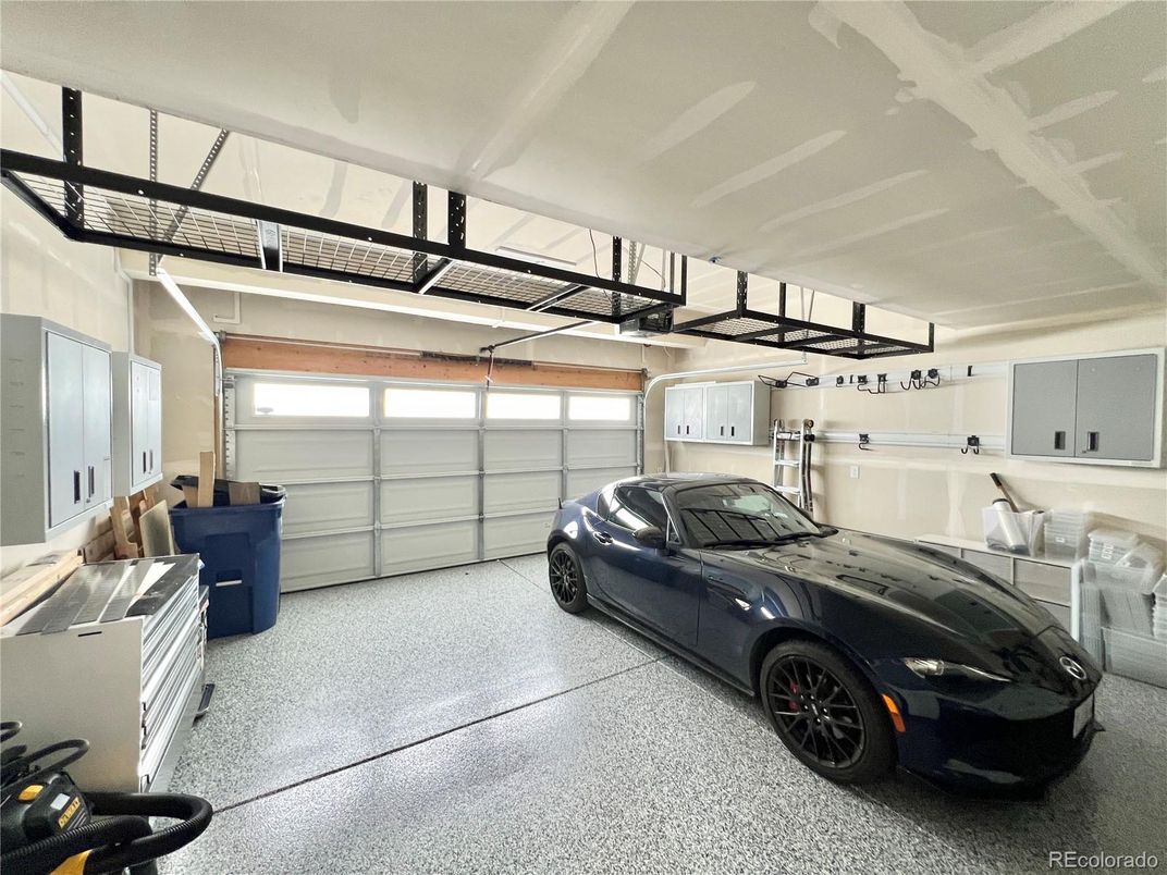 Garage, Interior