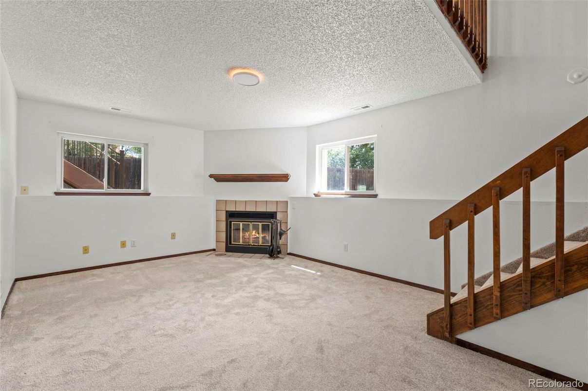 Empty room, Fireplace, Interior