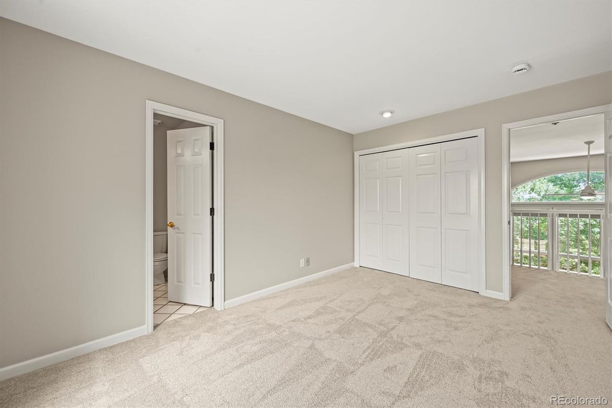 Bathroom, Empty room, Interior