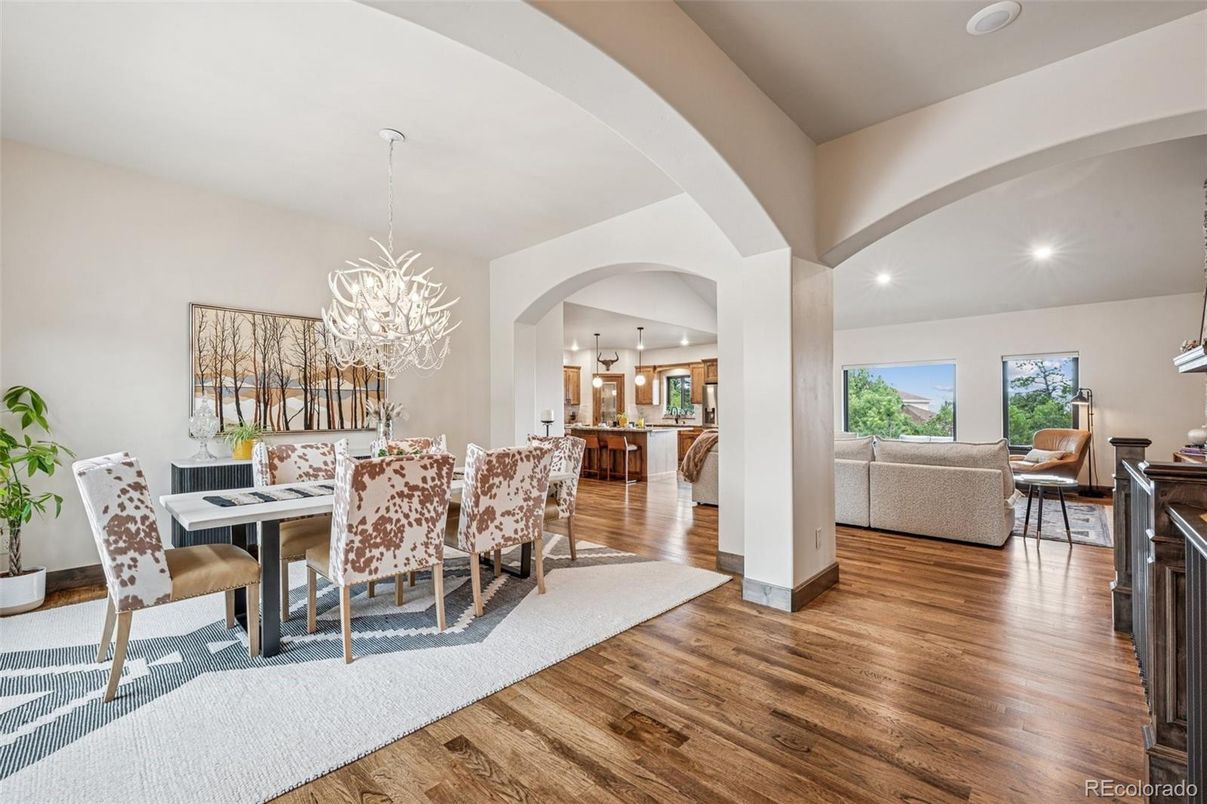 Chandelier, Dining room, Interior, Living room, Pendant Lights, Recessed Lighting, Wood Texture Flooring