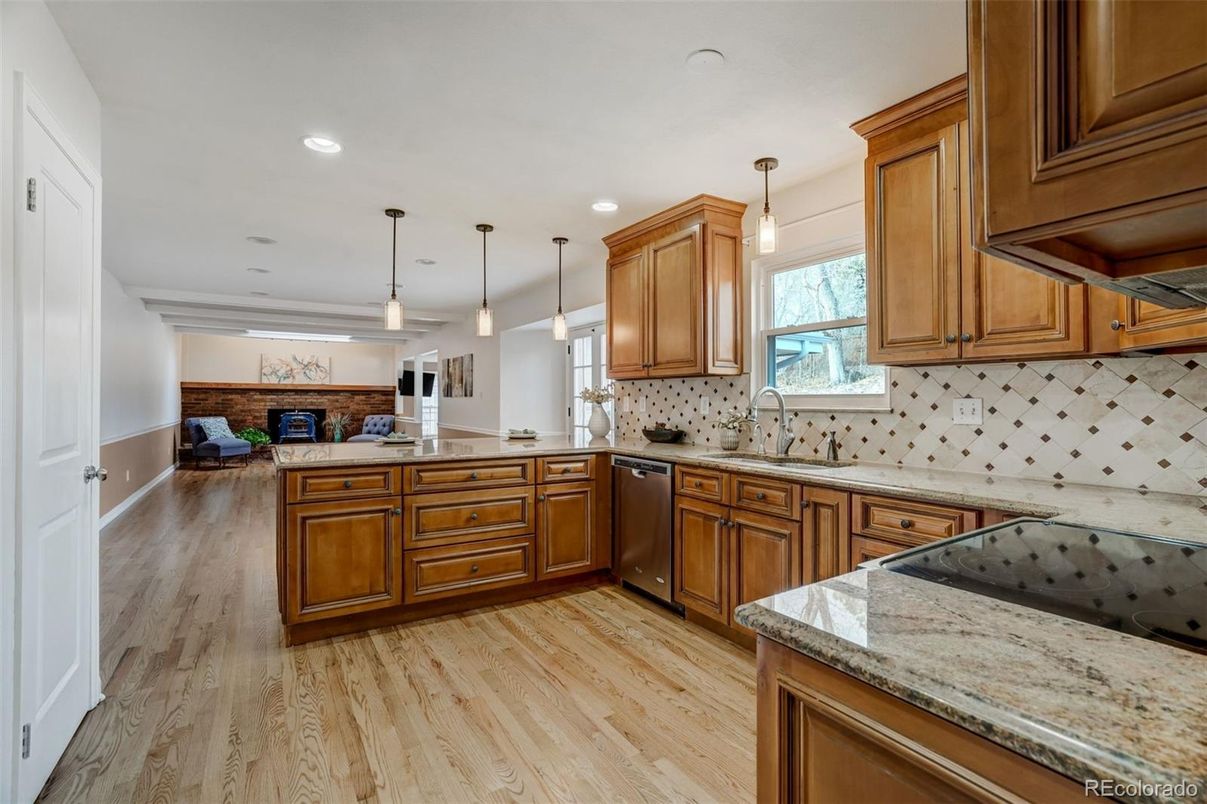 Interior, Kitchen, Pendant Lights, Recessed Lighting, Wood Texture Flooring