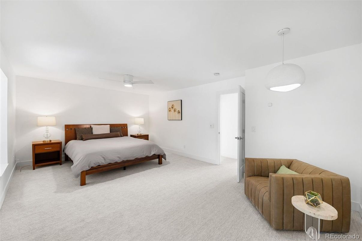 Bedroom, Interior, Pendant Lights