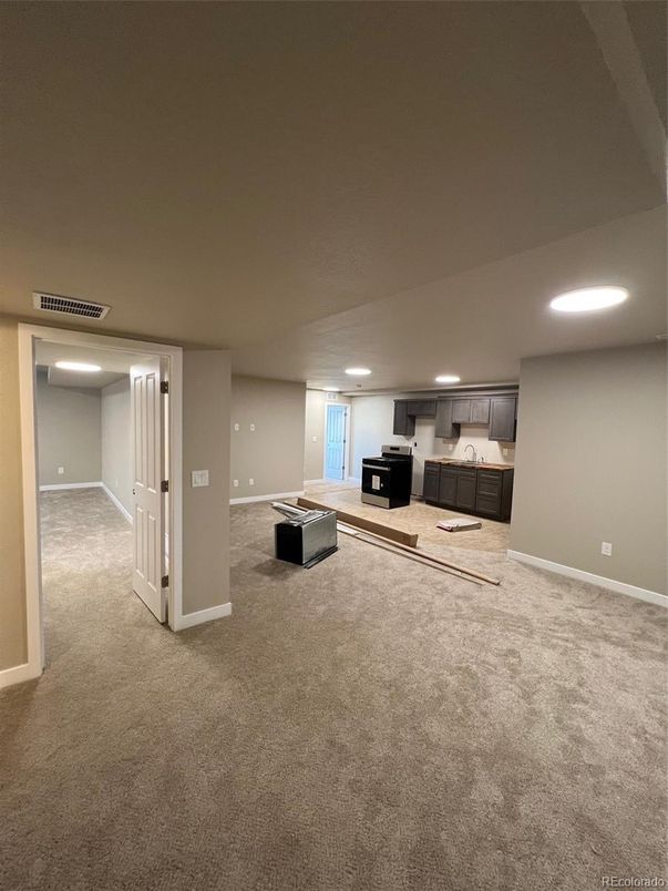Empty room, Interior, Kitchen, Recessed Lighting