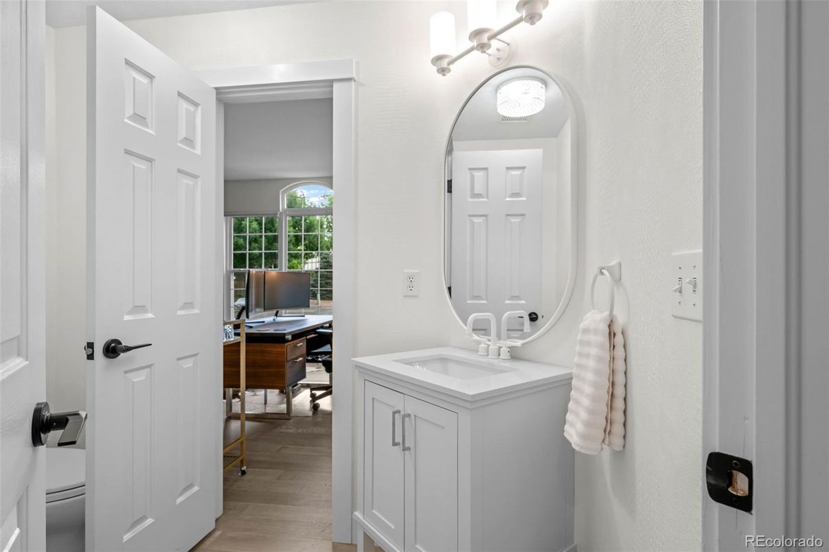 Bathroom, Home Office, Interior, Wood Texture Flooring