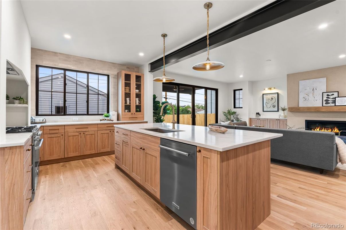 Fireplace, Interior, Kitchen, Pendant Lights, Recessed Lighting, Wood Texture Flooring