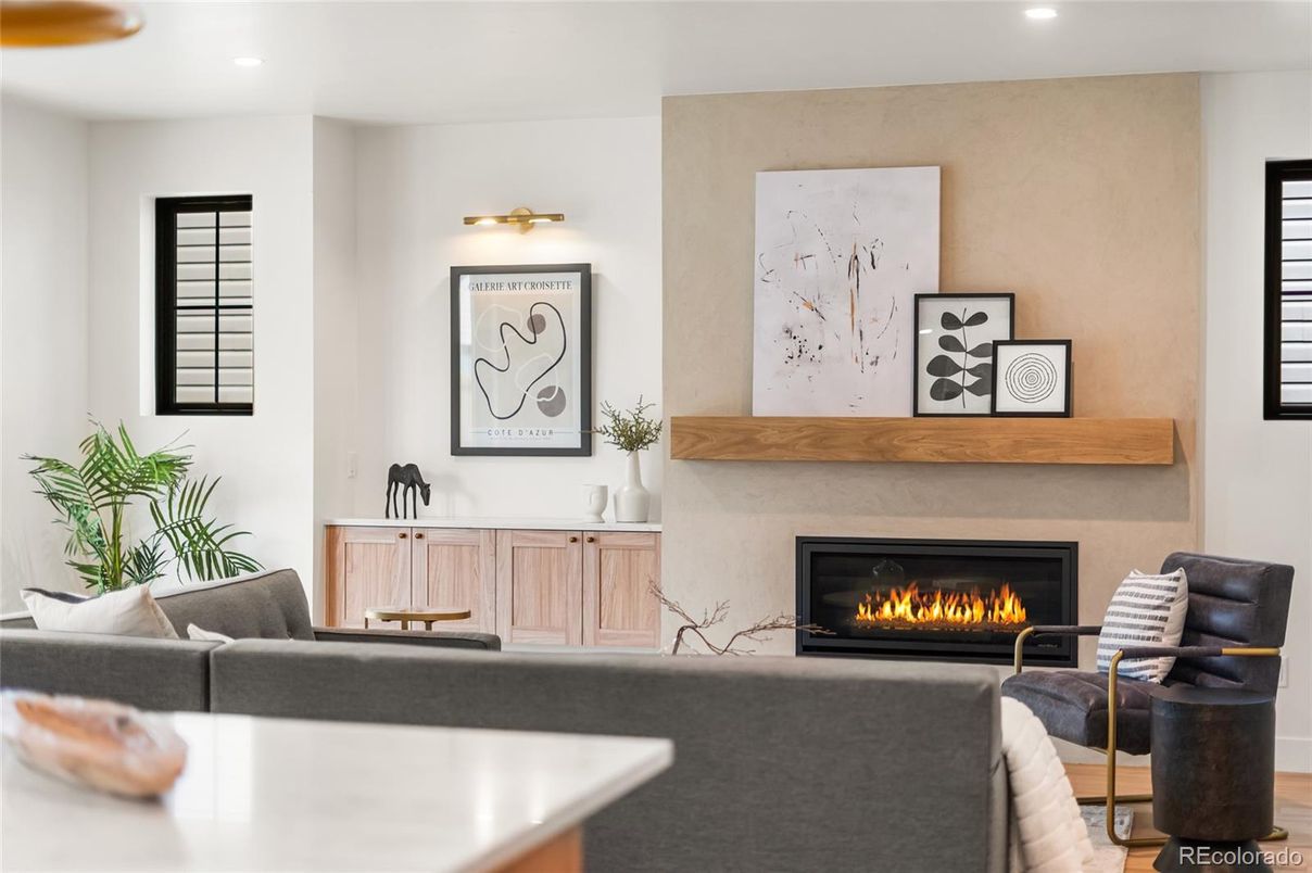 Fireplace, Interior, Living room, Recessed Lighting