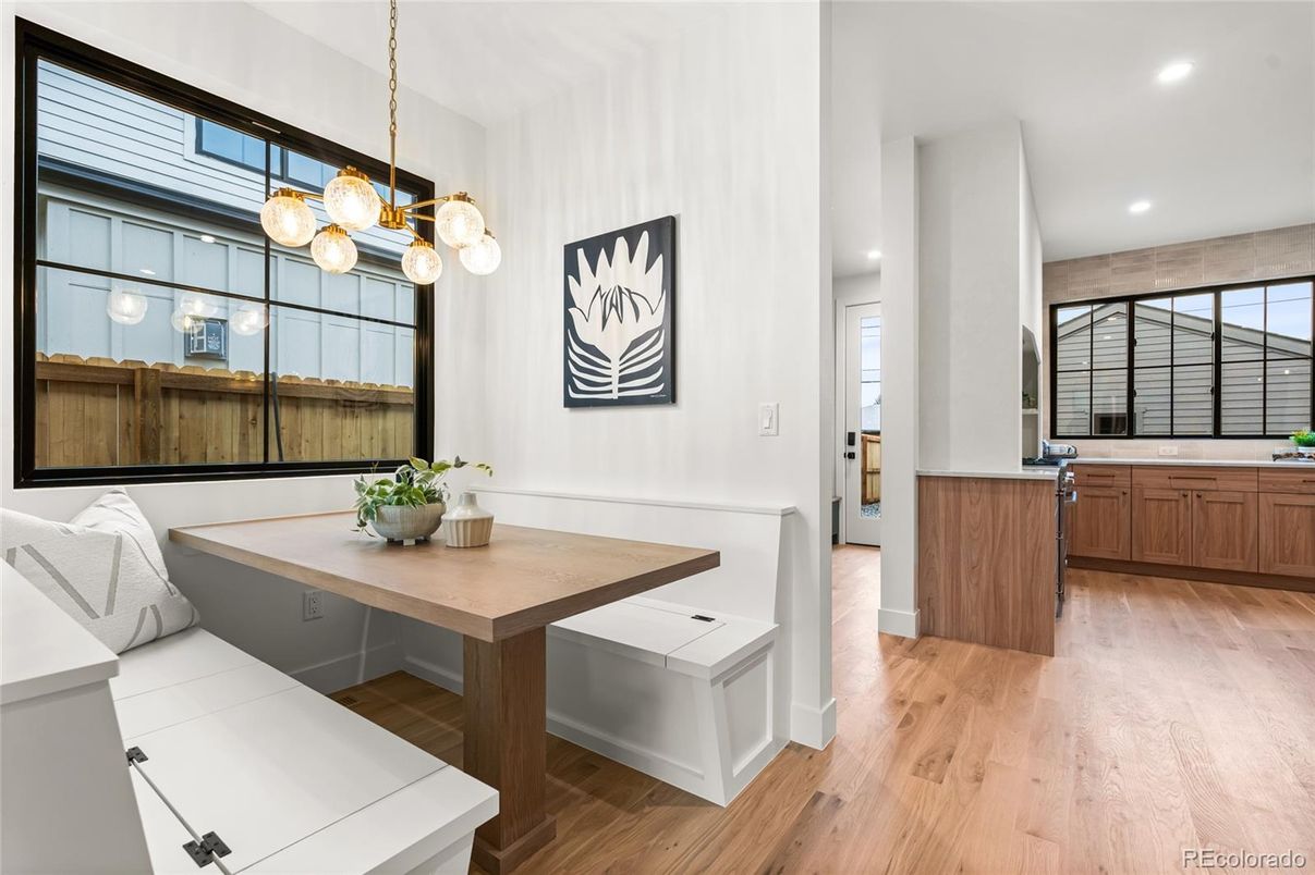 Interior, Pendant Lights, Recessed Lighting, Wood Texture Flooring