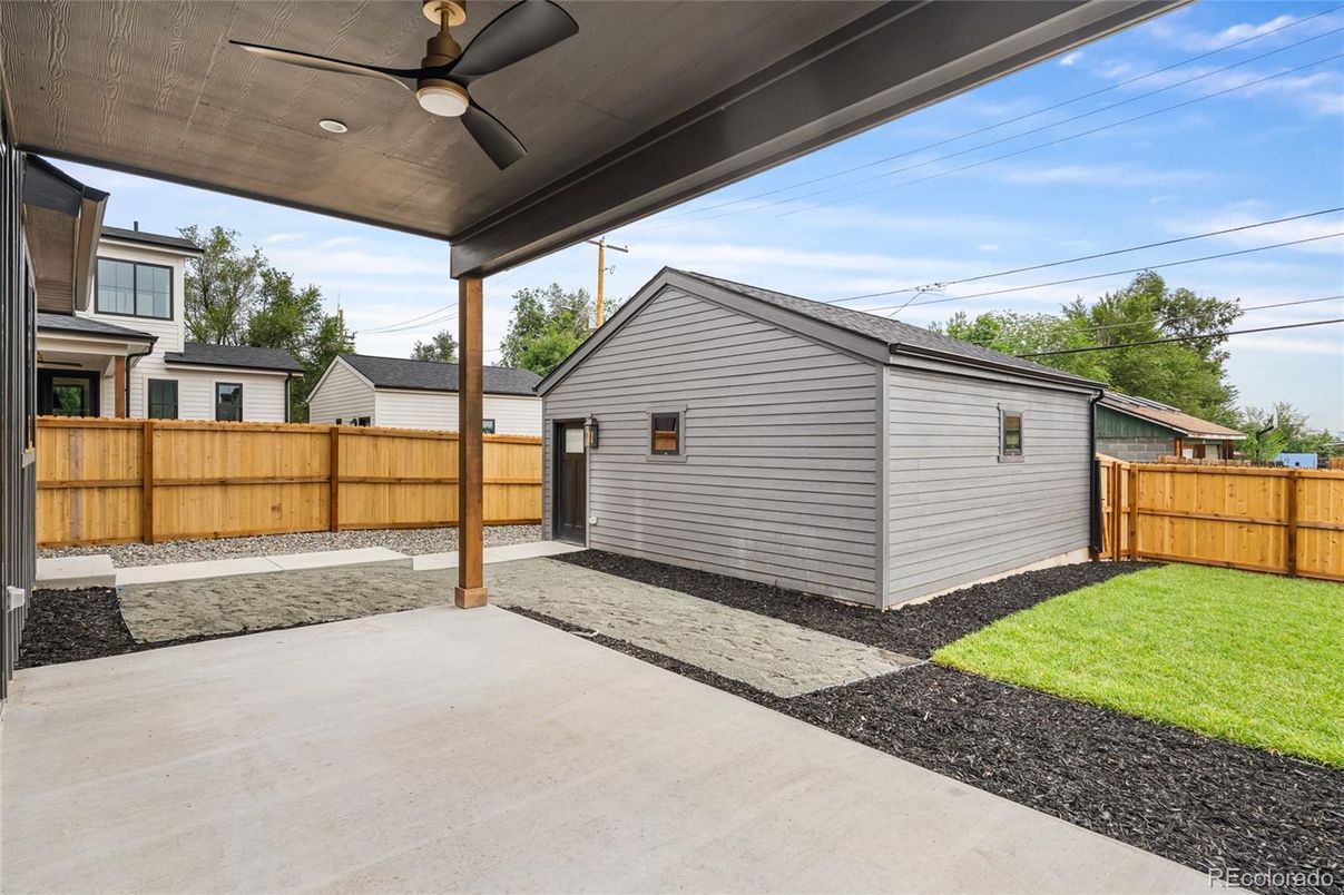 Backyard, Exterior