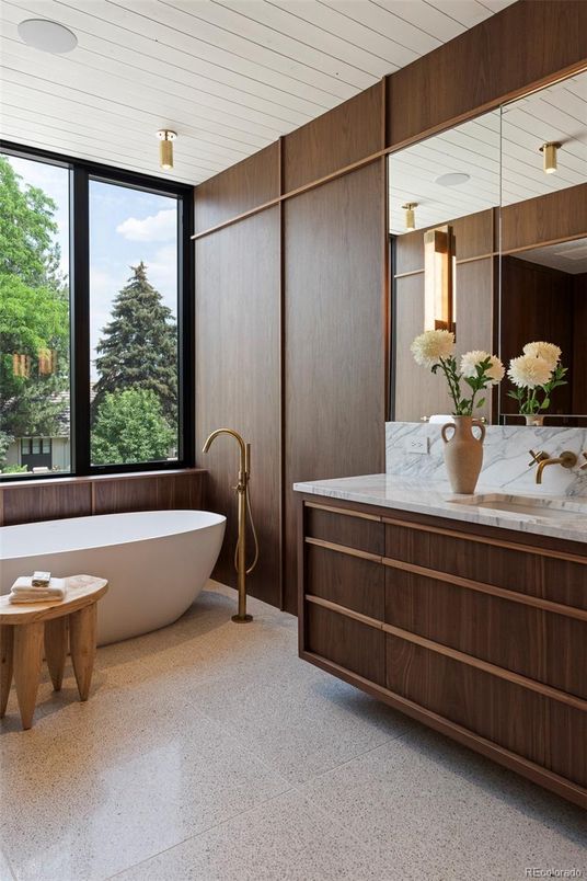 Bathroom, Free Standing Baths, Interior, Wooden Walls
