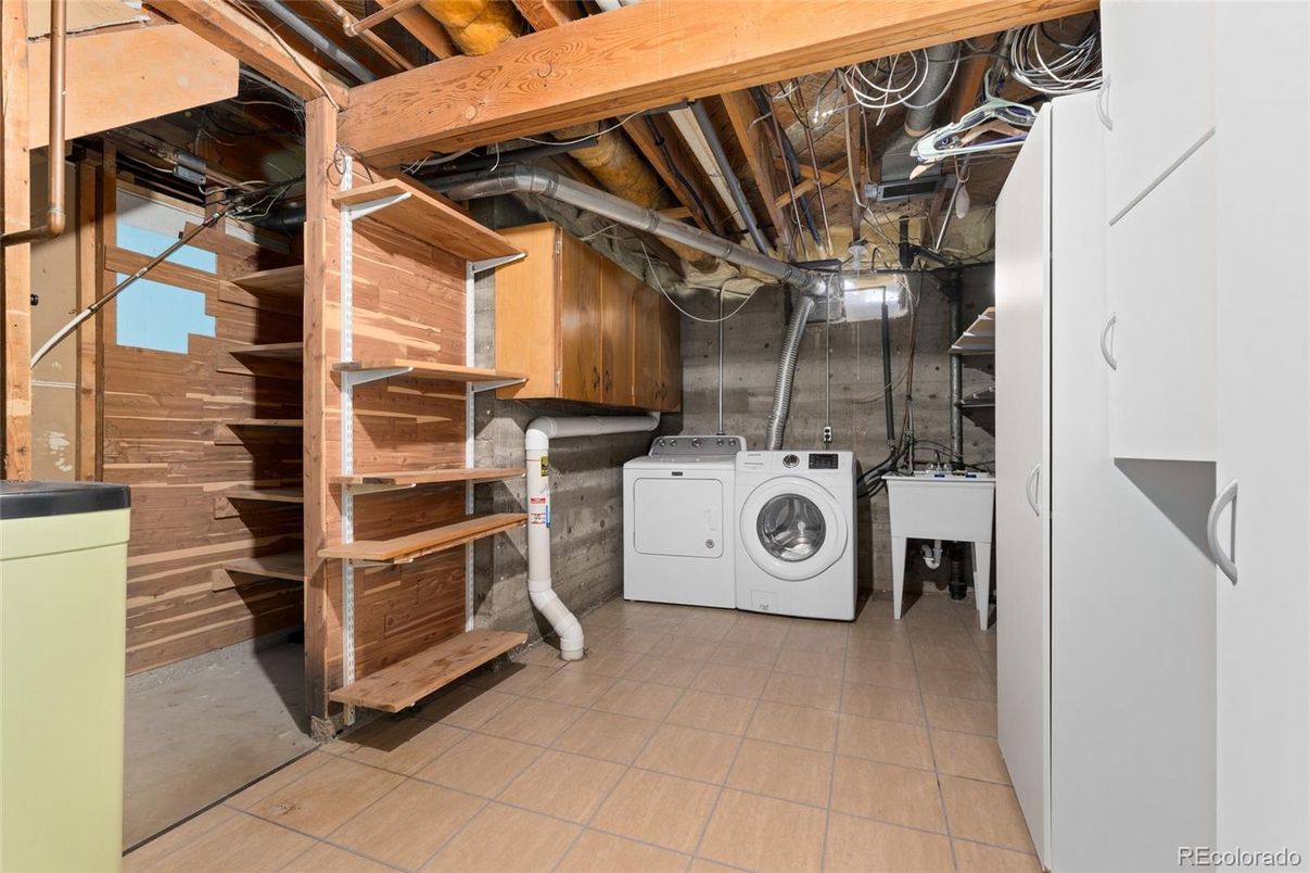 Interior, Washer, Wooden Walls