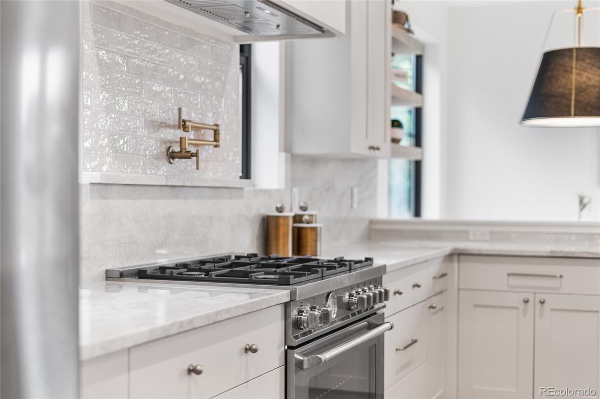 Interior, Kitchen, Stainless Steel Appliances