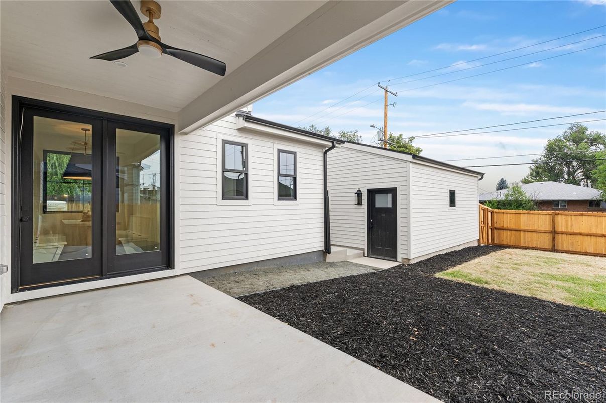 Backyard, Exterior