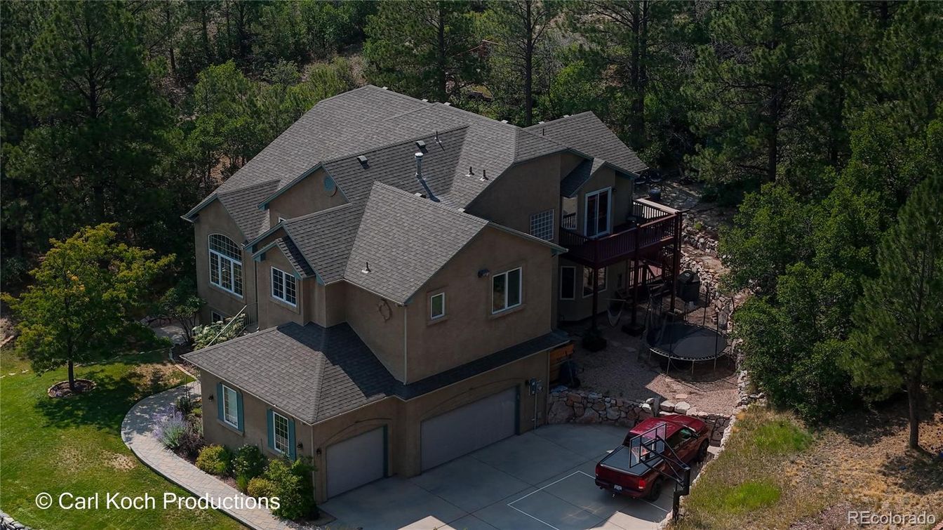 Exterior, Drone