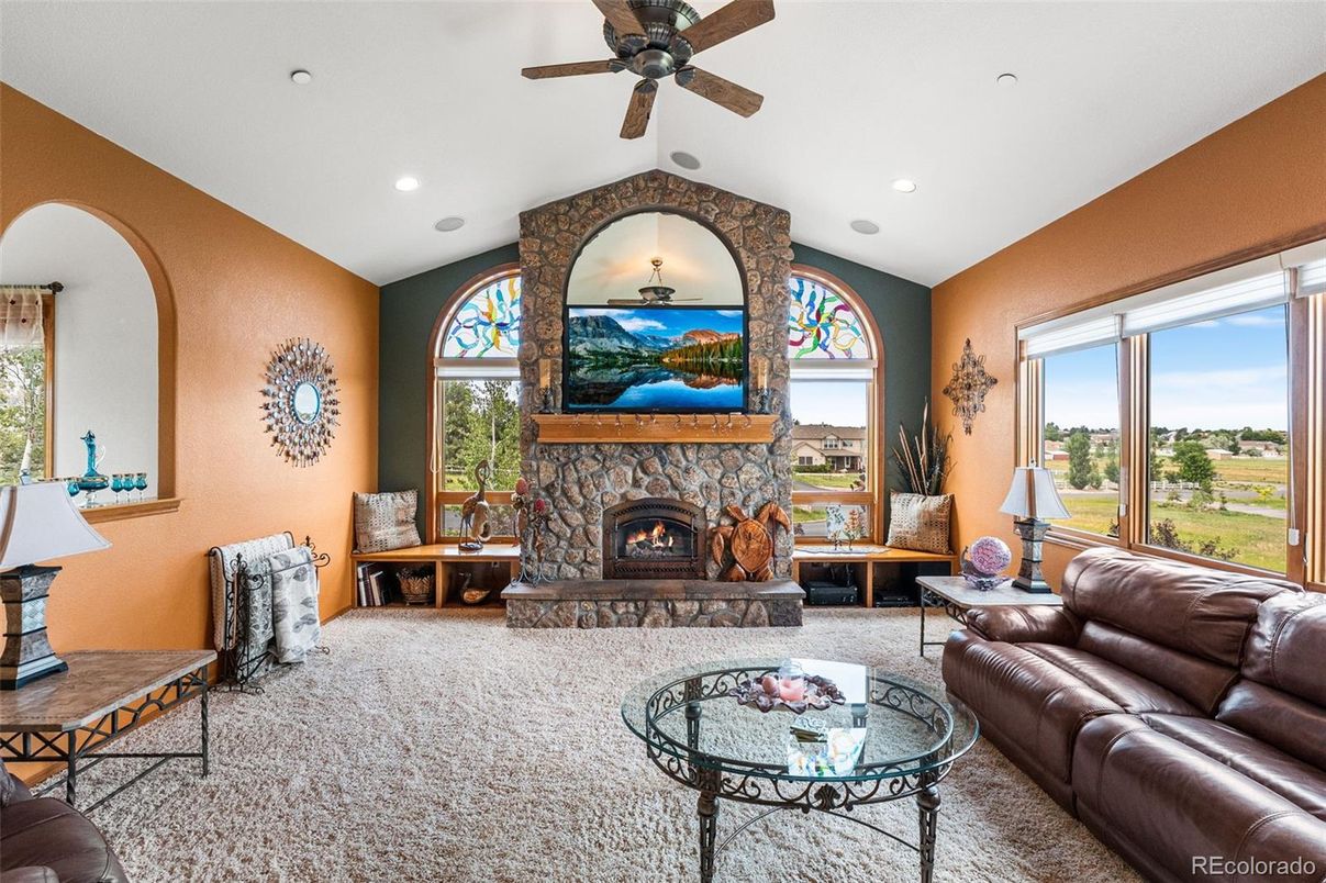 Fireplace, Interior, Living room, Recessed Lighting
