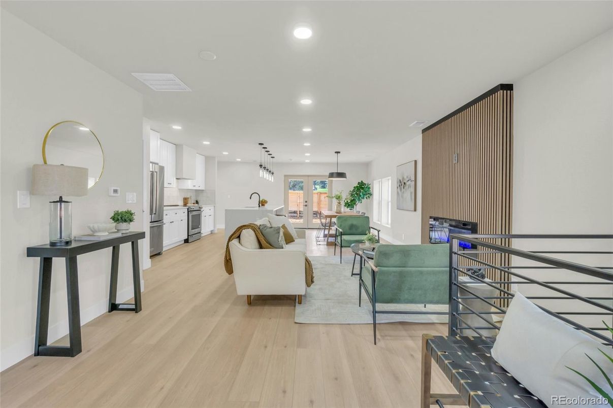 Dining room, Interior, Kitchen, Living room, Pendant Lights, Recessed Lighting, Wood Texture Flooring