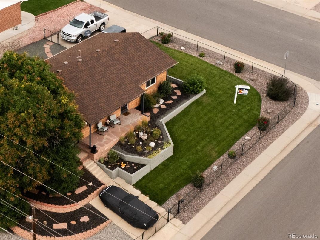 Exterior, Drone