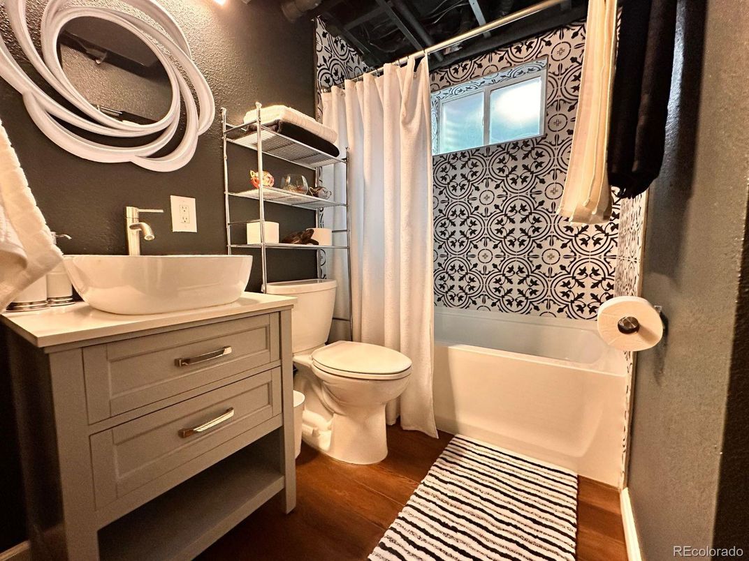 Bathroom, Interior, Wood Texture Flooring