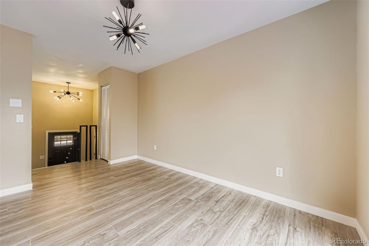 Empty room, Interior, Pendant Lights, Wood Texture Flooring