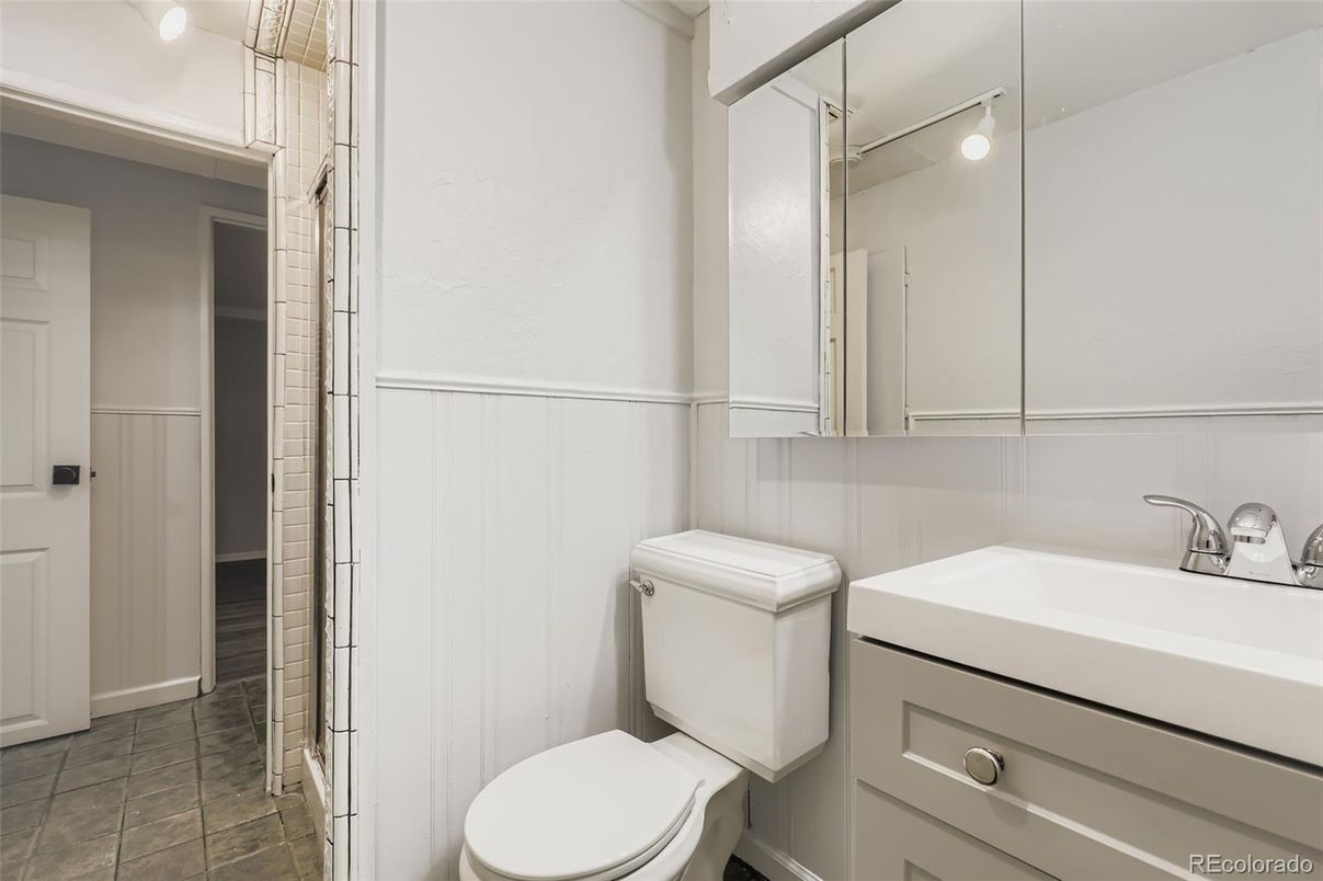 Bathroom, Interior