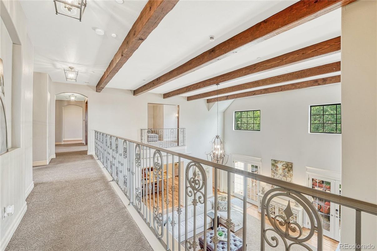 Interior, Pendant Lights, Wooden Beams