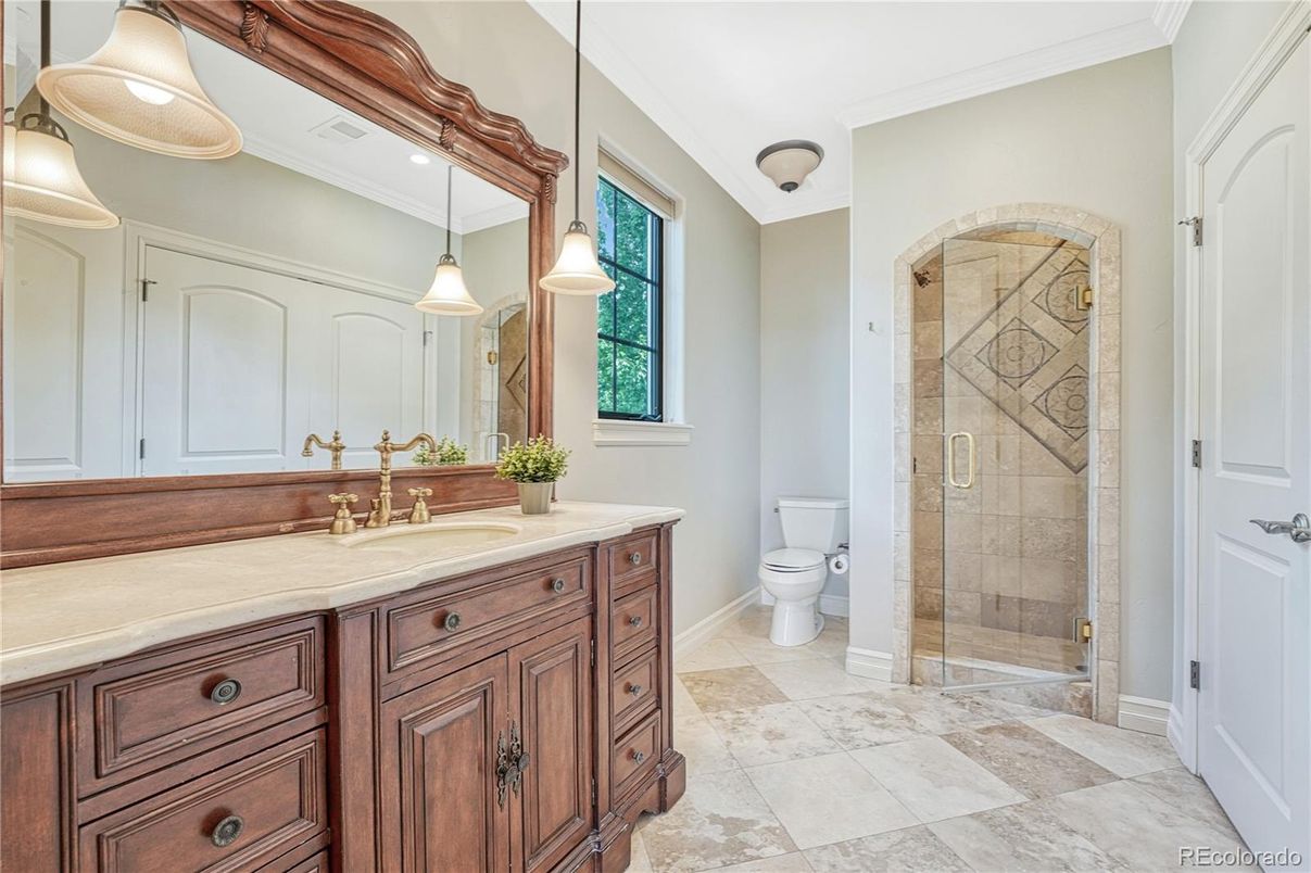 Bathroom, Glass Shower, Interior, Pendant Lights, Recessed Lighting