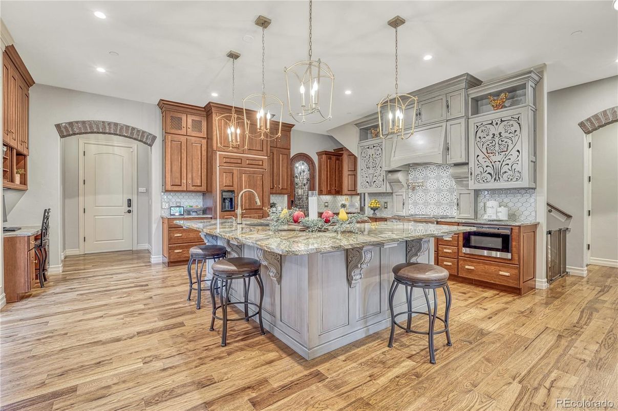 Interior, Kitchen, Pendant Lights, Recessed Lighting, Wood Texture Flooring