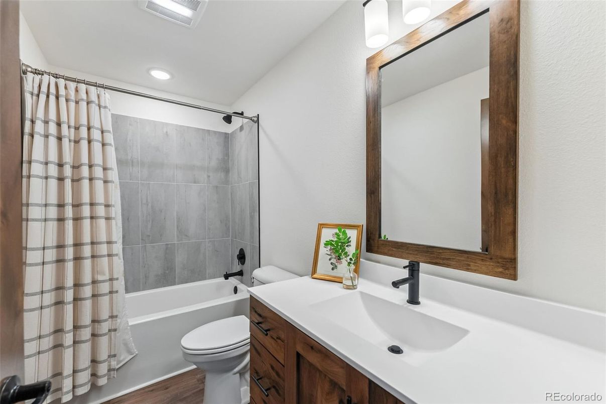 Bathroom, Interior, Recessed Lighting, Wood Texture Flooring