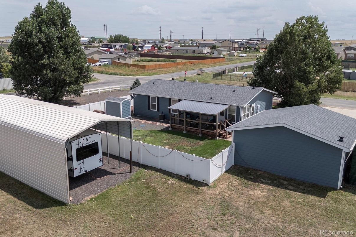 Exterior, Drone