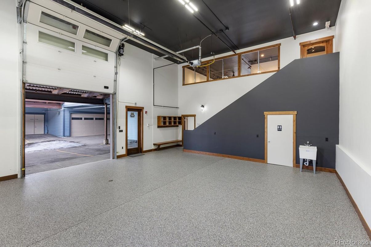 Garage, Interior, Recessed Lighting