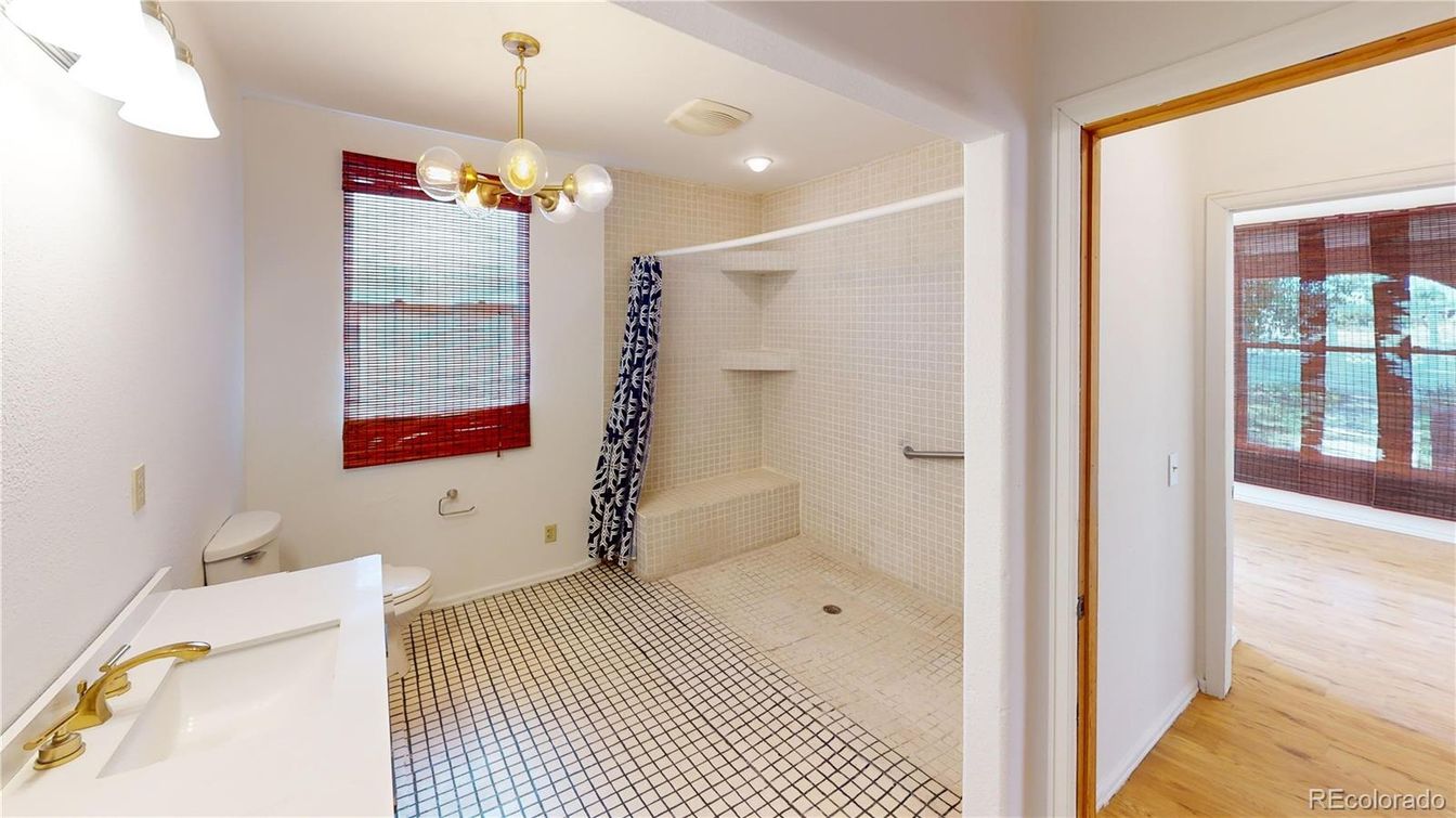 Bathroom, Interior, Pendant Lights, Recessed Lighting, Wood Texture Flooring