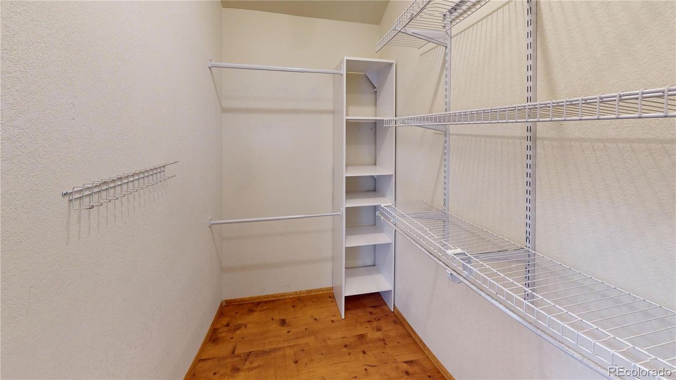 Interior, Walk-in Closets, Wood Texture Flooring