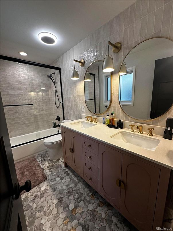 Bathroom, Dual Sink Vanities, Glass Shower, Interior, Recessed Lighting
