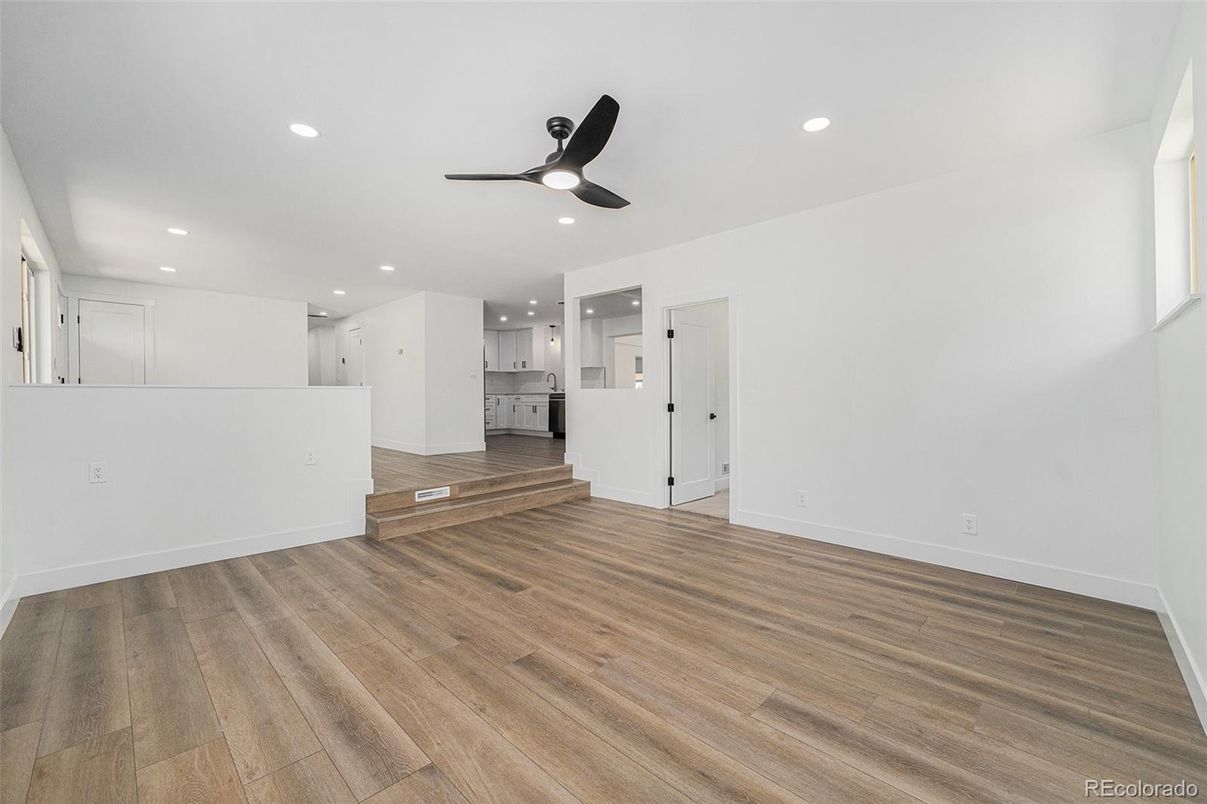 Empty room, Interior, Kitchen, Recessed Lighting, Wood Texture Flooring