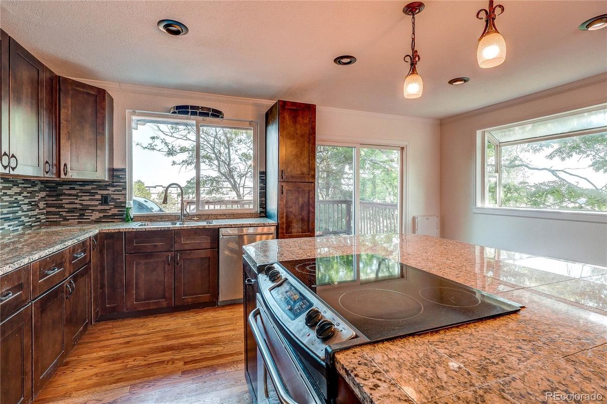 Interior, Kitchen, Pendant Lights, Recessed Lighting, Wood Texture Flooring