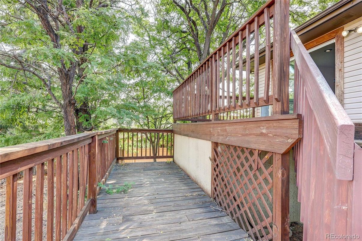 Exterior, Wood Texture Flooring