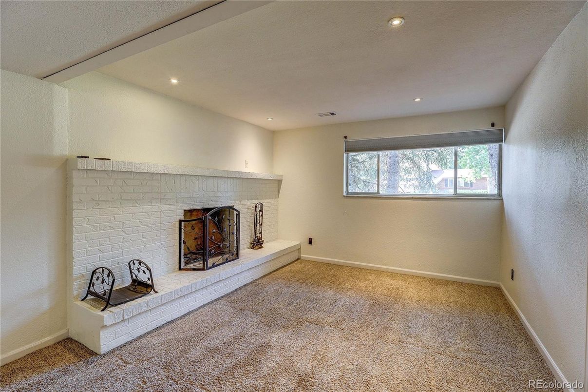Empty room, Fireplace, Interior, Recessed Lighting