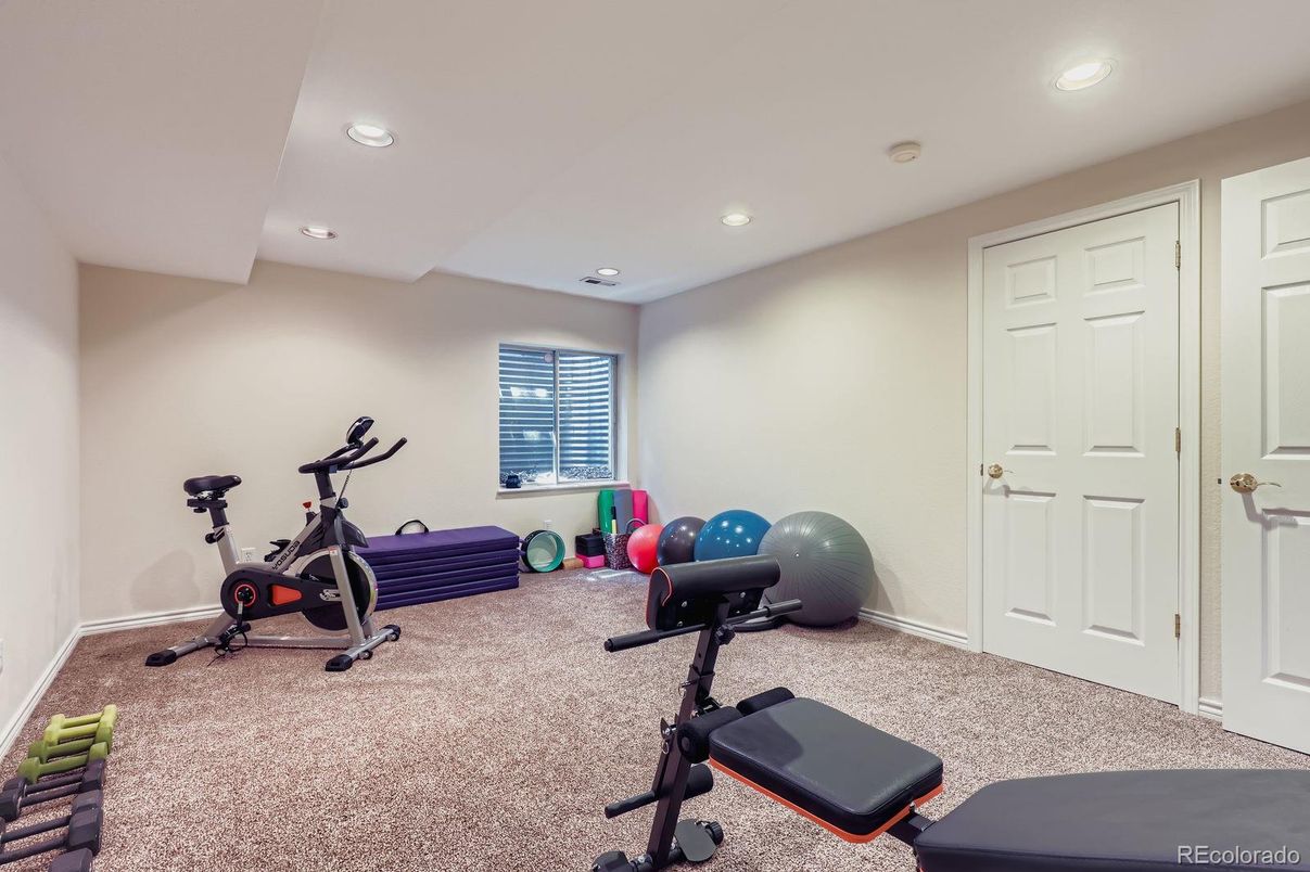 Fitness Equipment, Interior, Recessed Lighting