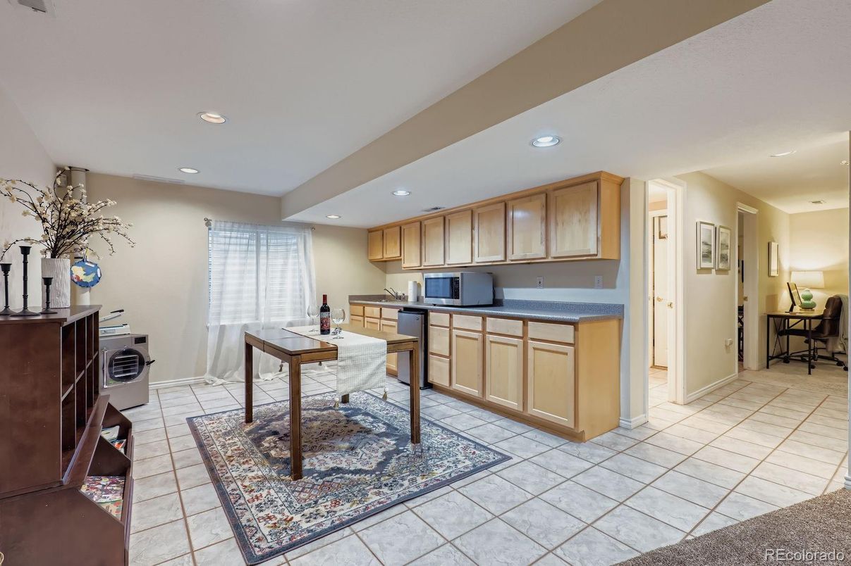 Dining room, Interior, Kitchen, Recessed Lighting