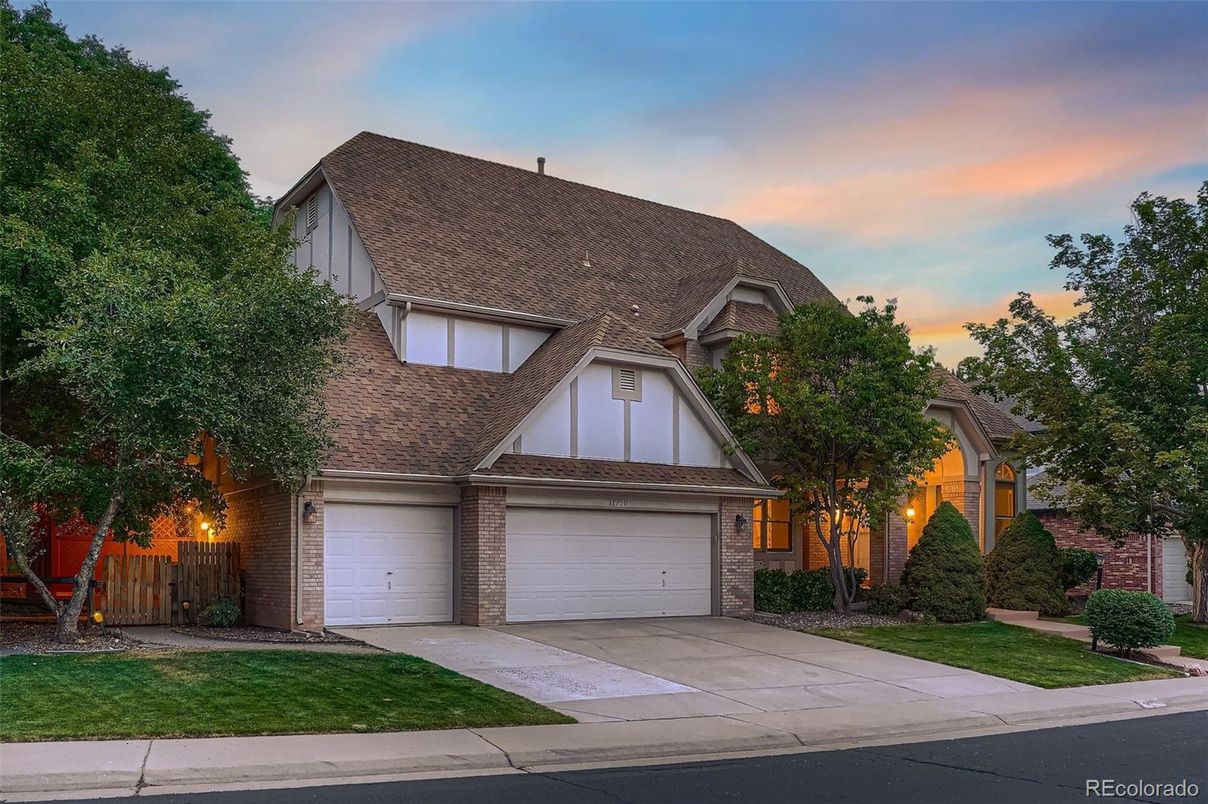 Attached, Exterior, Facade, Tudor Revival