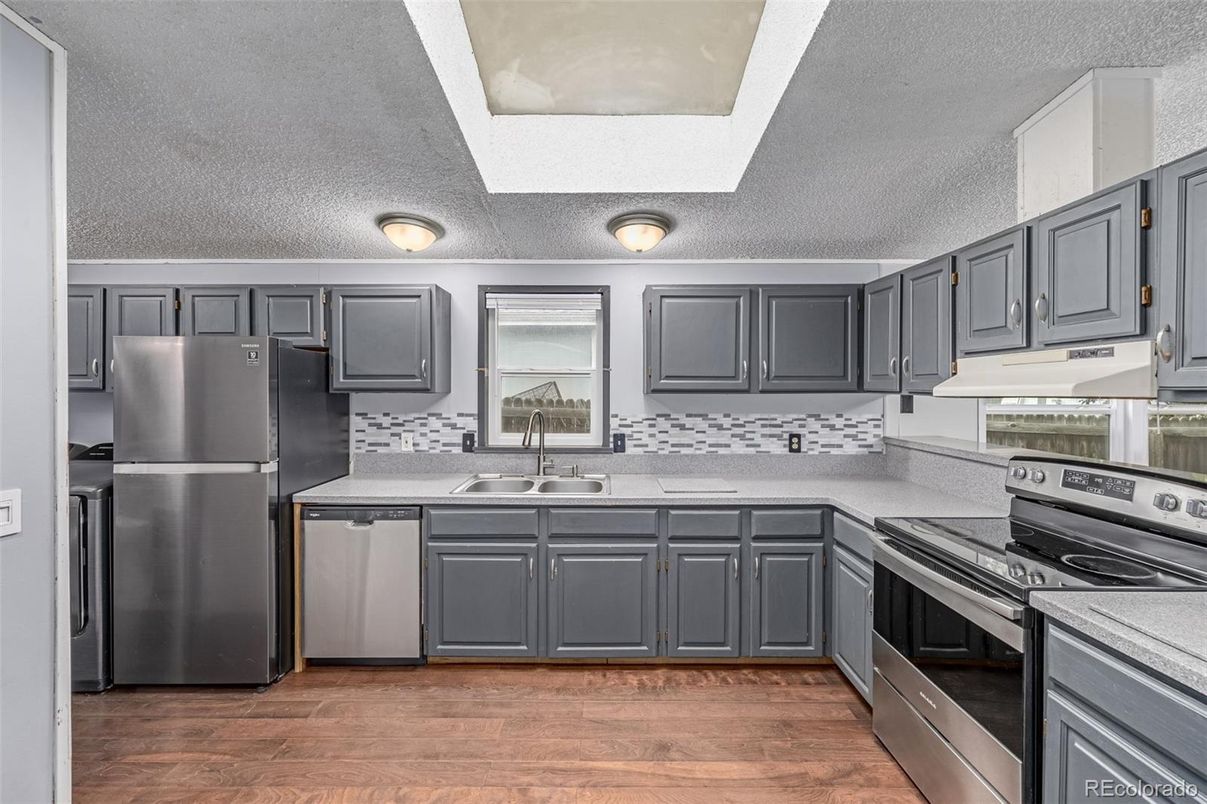 Interior, Kitchen, Stainless Steel Appliances, Wood Texture Flooring
